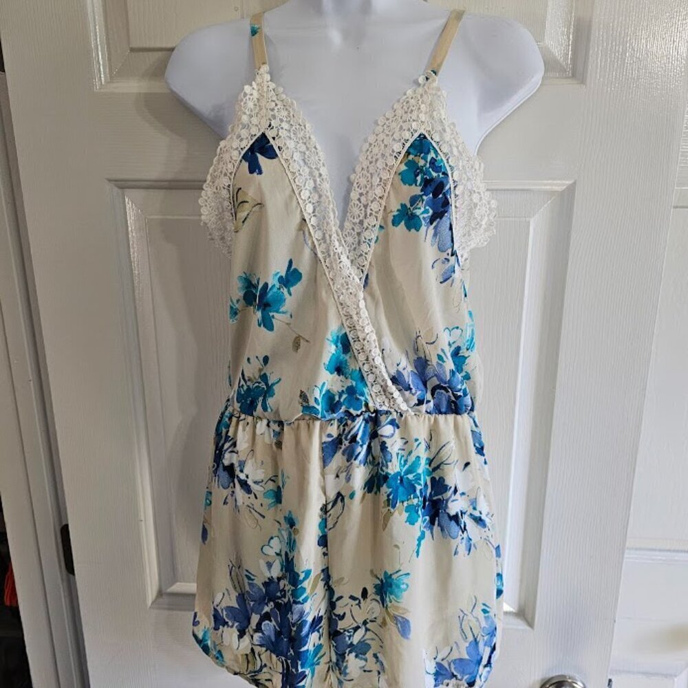 Gibiu USA Blue Floral Lace Trim Romper M Boho Coastal Cottagecore Loungewear - Picture 2 of 9